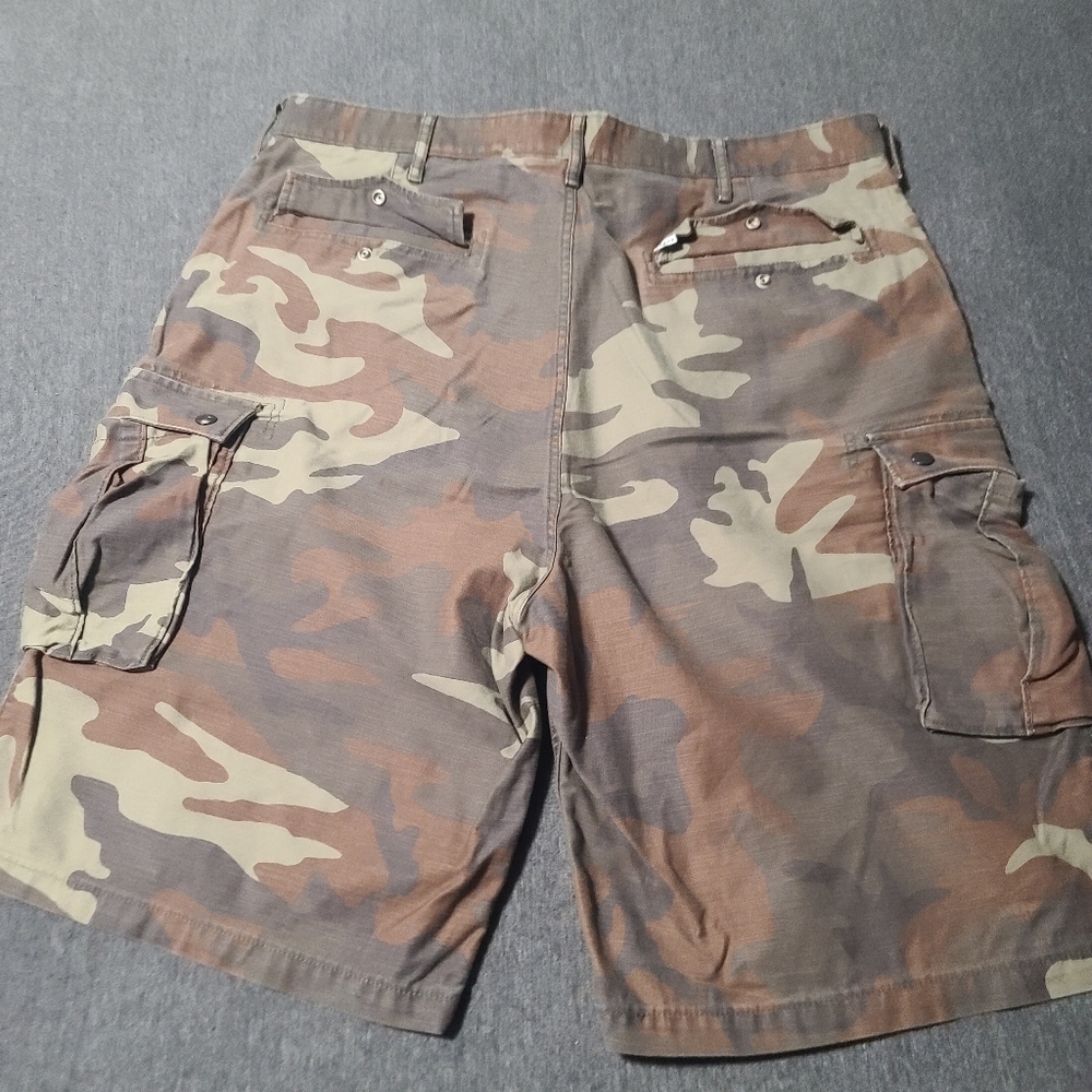 Levi Camouflage Cargo Shorts